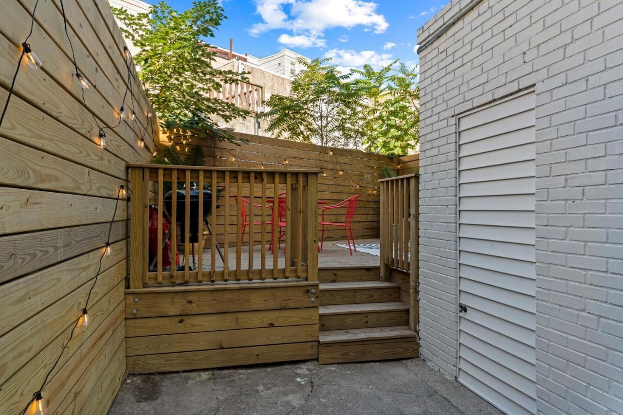 Passyunk Square Spacious 1 Bedroom Oasis- Huge Deck Philadelphia Bagian luar foto