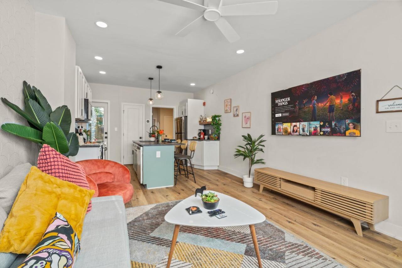 Passyunk Square Spacious 1 Bedroom Oasis- Huge Deck Philadelphia Bagian luar foto